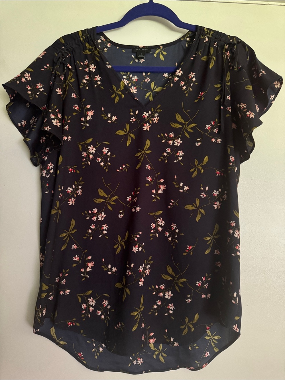 Ann Taylor Navy Floral V-Neck Ruffle Sleeve Blouse